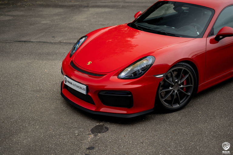 Porsche 981 Cayman GT4