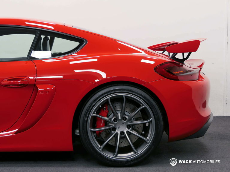 Porsche 981 Cayman GT4