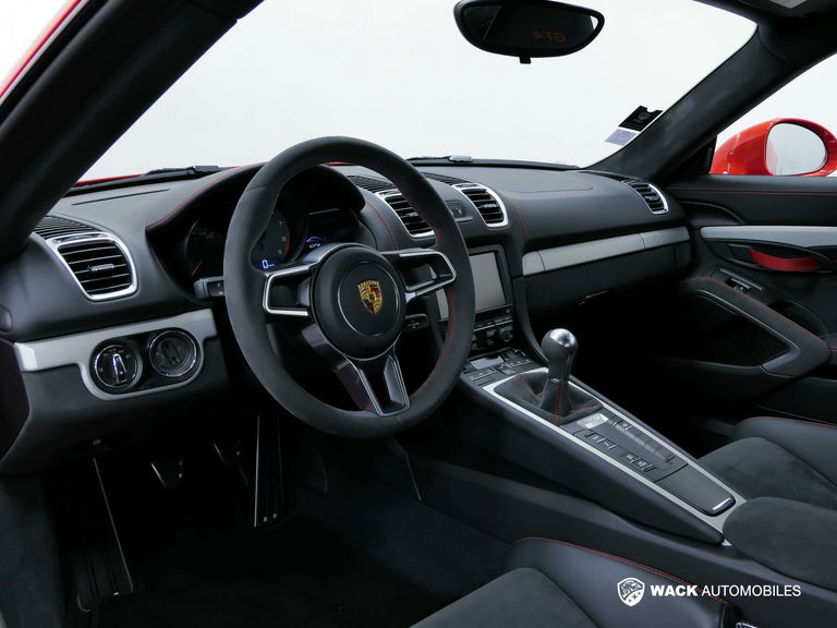 Porsche 981 Cayman GT4