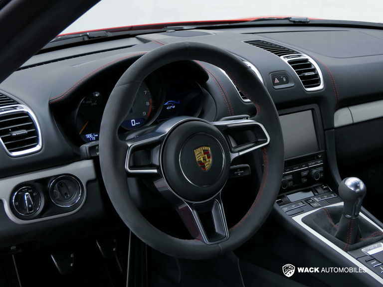 Porsche 981 Cayman GT4