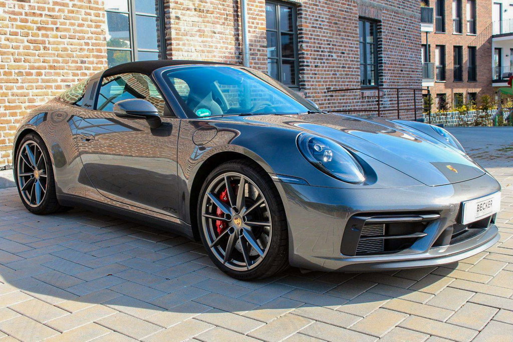 Porsche 992 Targa 4 GTS