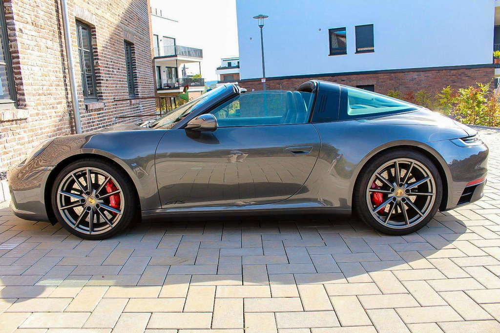 Porsche 992 Targa 4 GTS