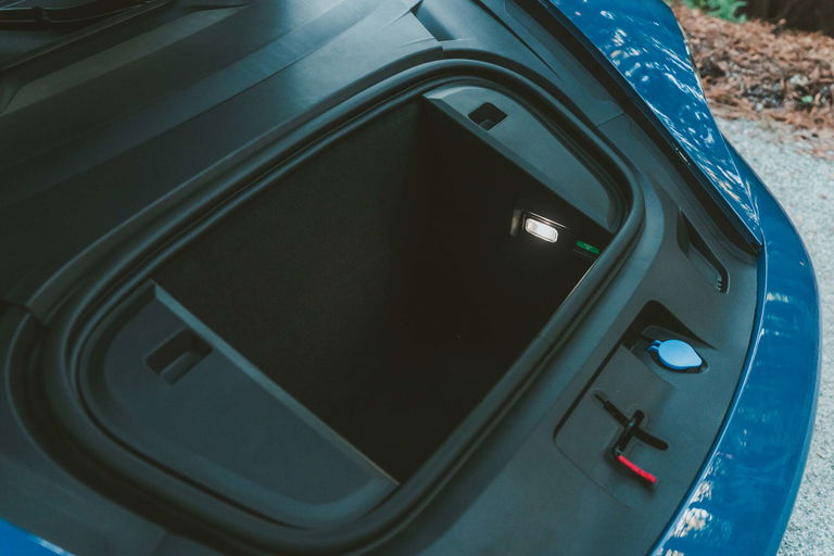 Porsche Taycan Turbo S Cross Turismo