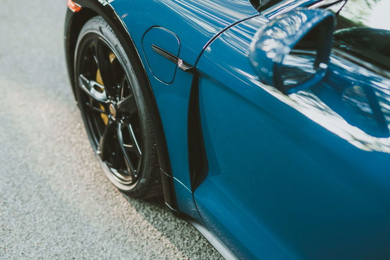 Porsche Taycan Turbo S Cross Turismo