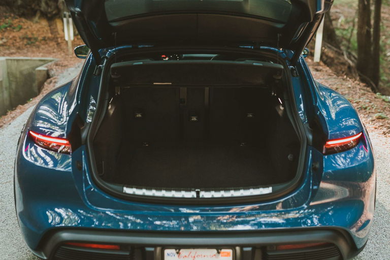 Porsche Taycan Turbo S Cross Turismo