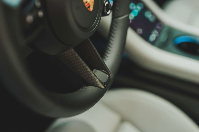 Porsche Taycan Turbo S Cross Turismo