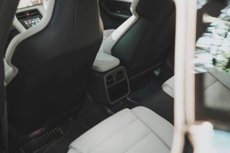 Porsche Taycan Turbo S Cross Turismo