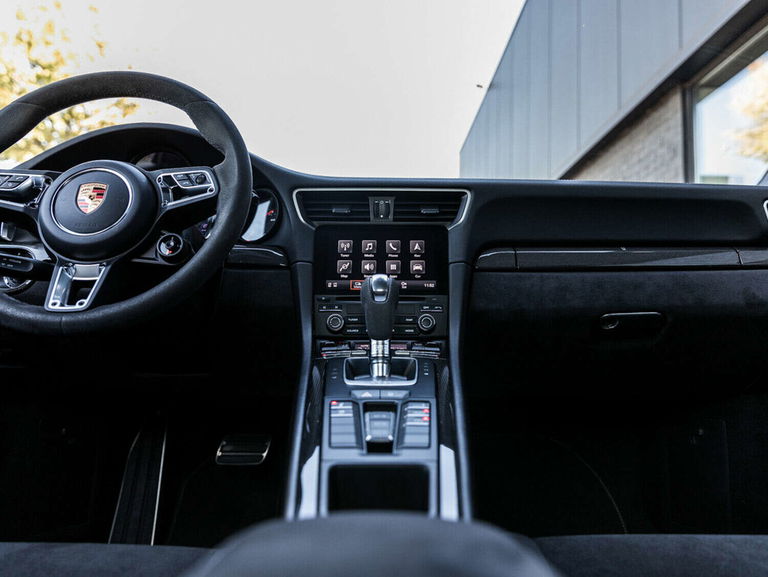 Porsche 991.2 Carrera 4 GTS