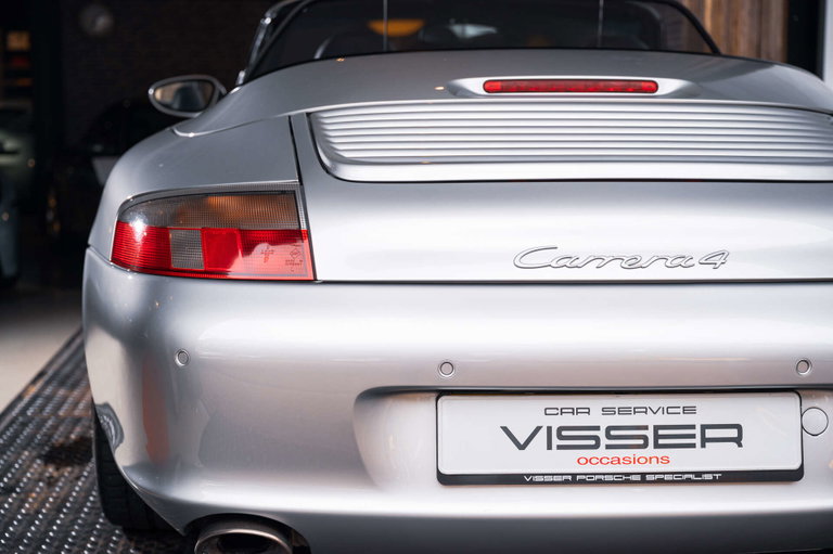 Porsche 996 Carrera 4