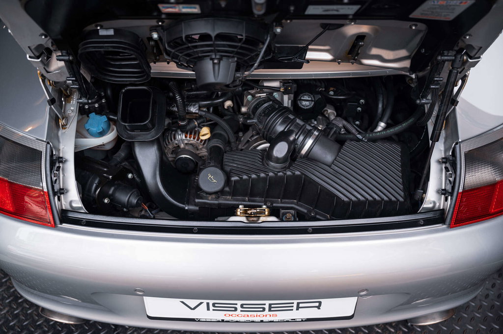 Porsche 996 Carrera 4