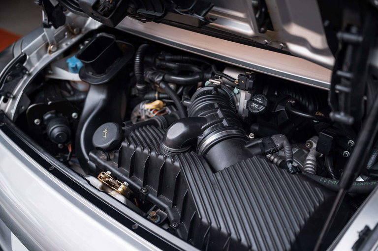 Porsche 996 Carrera 4