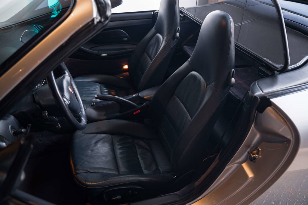 Porsche 996 Carrera 4