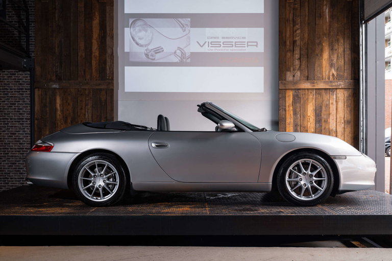 Porsche 996 Carrera 4