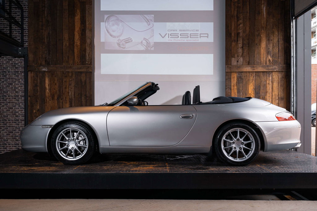 Porsche 996 Carrera 4