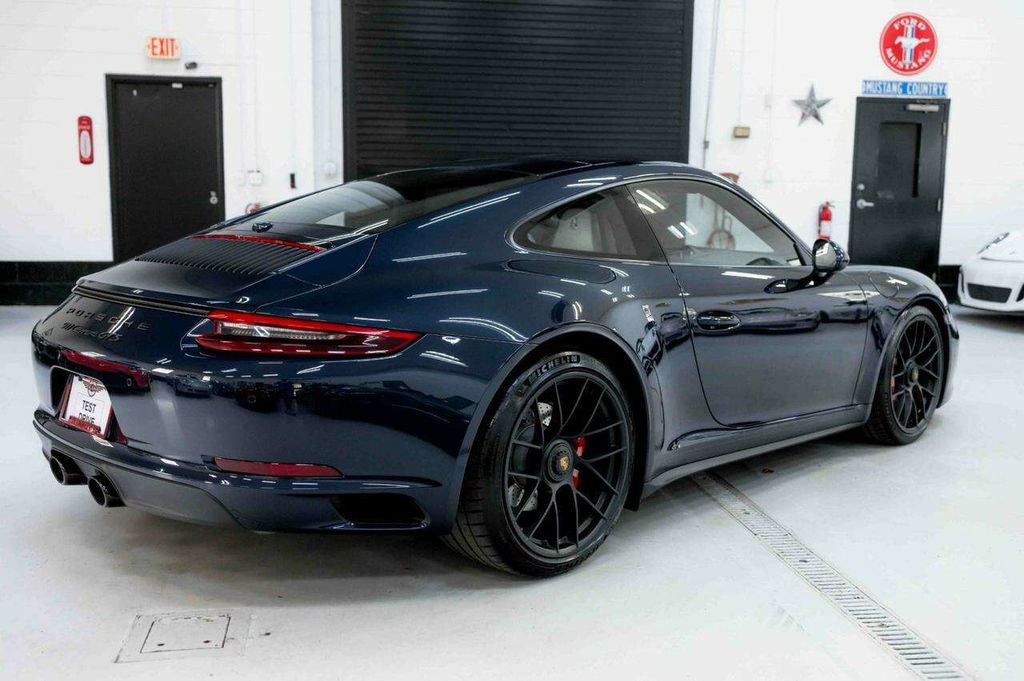 Porsche 991.2 Carrera GTS