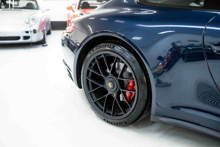 Porsche 991.2 Carrera GTS