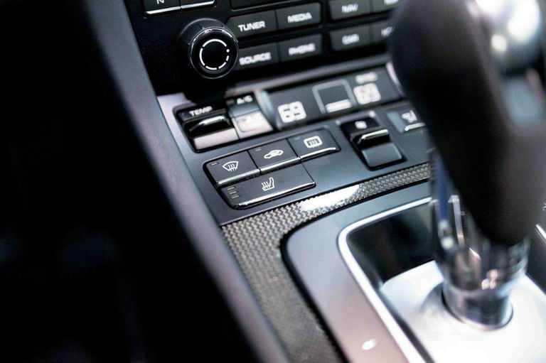 Porsche 991.2 Carrera GTS