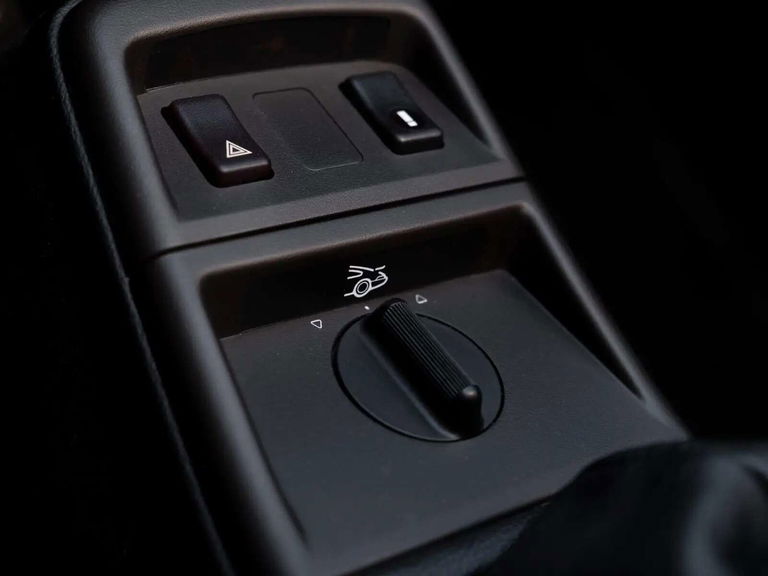 Porsche 964 Carrera 2 Speedster