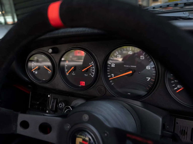 Porsche 964 Carrera 2 Speedster