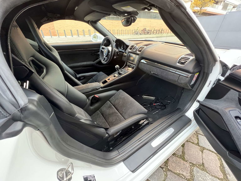 Porsche 981 Boxster Spyder