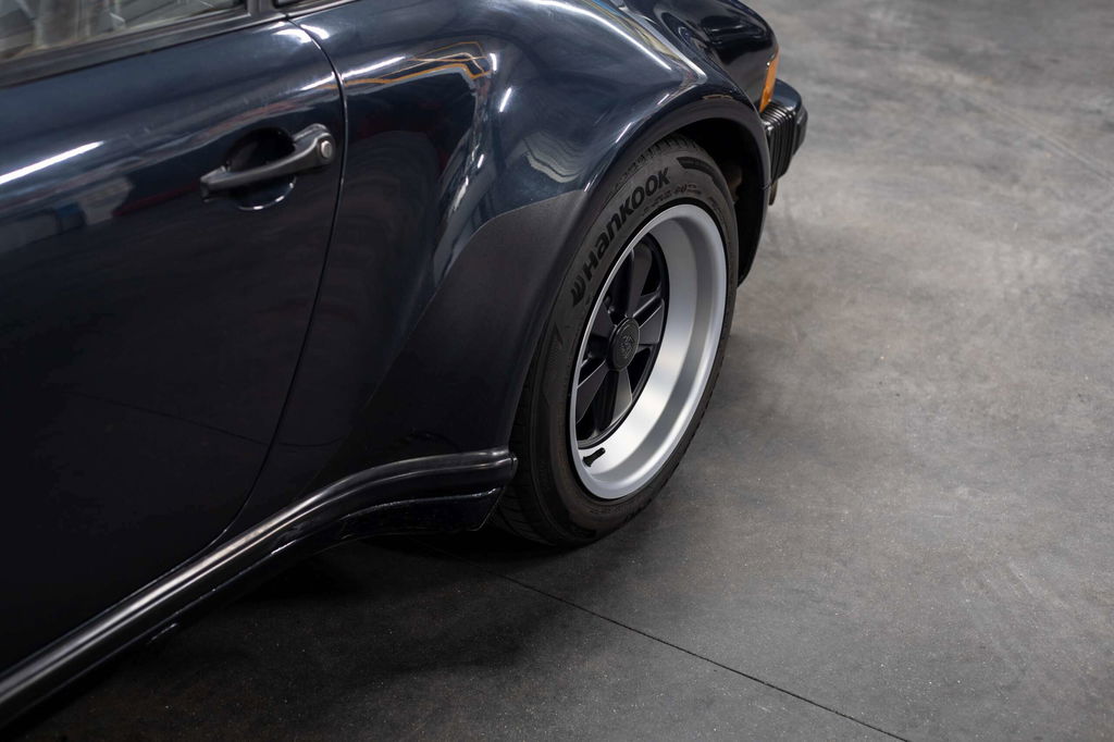 Porsche 911 Turbo 3.3