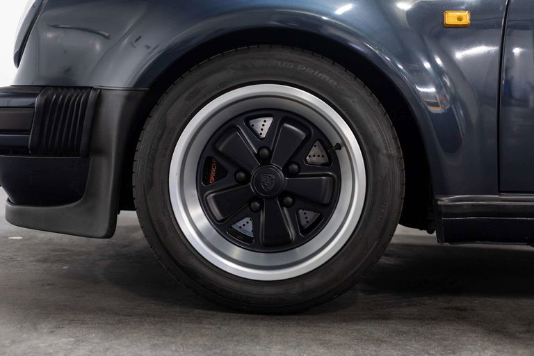 Porsche 911 Turbo 3.3