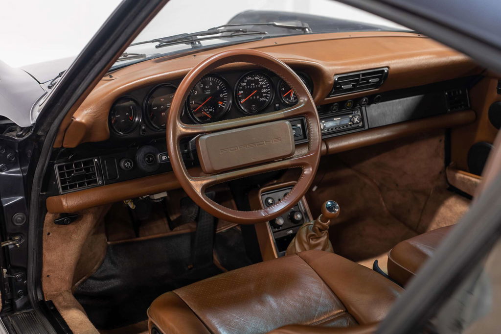 Porsche 911 Turbo 3.3