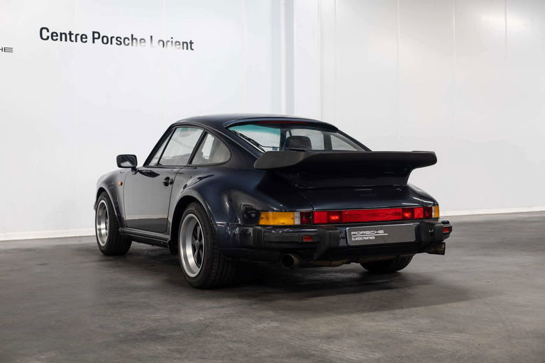 Porsche 911 Turbo 3.3