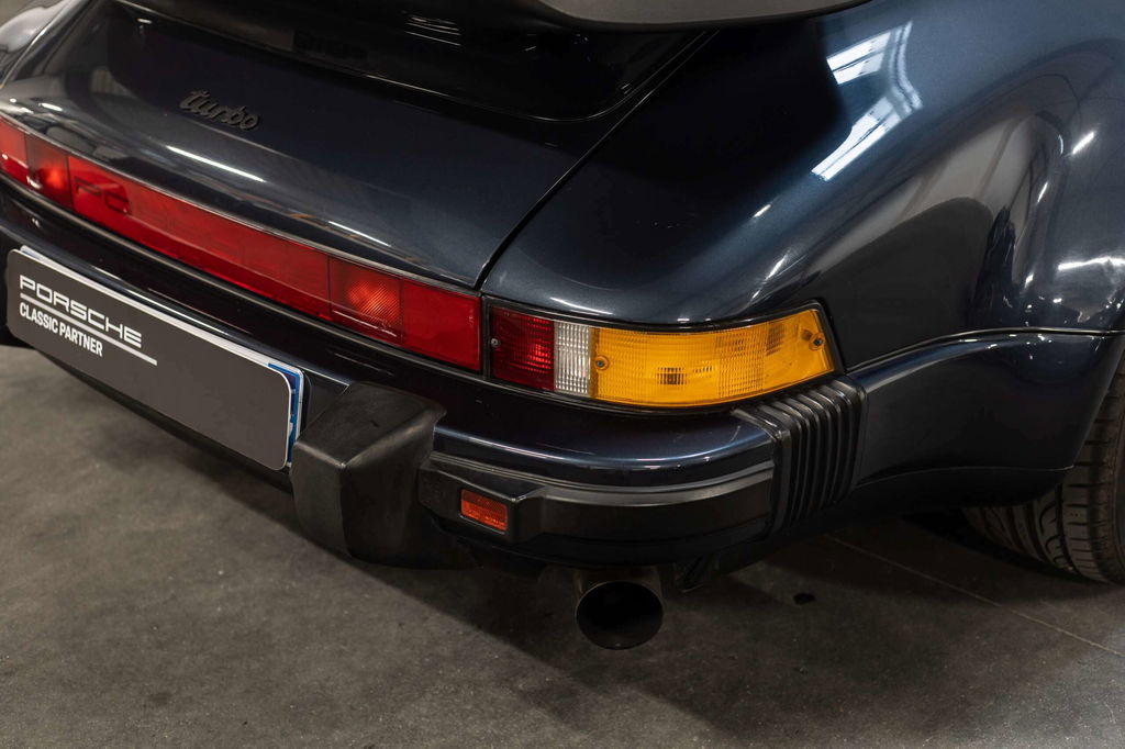 Porsche 911 Turbo 3.3