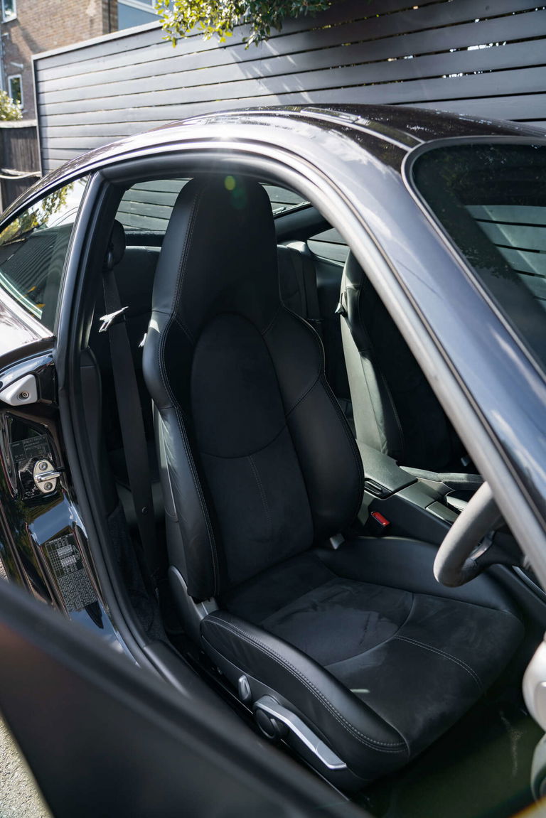 Porsche 997.2 Carrera GTS