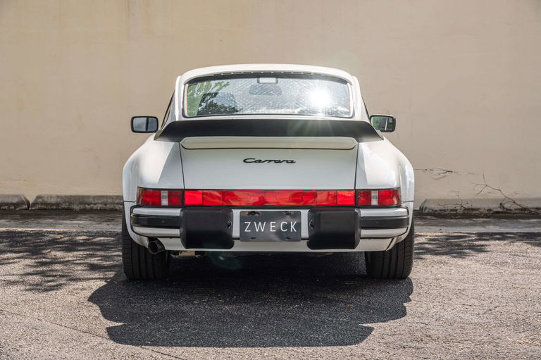 Porsche 911 Carrera 3.2 (US)