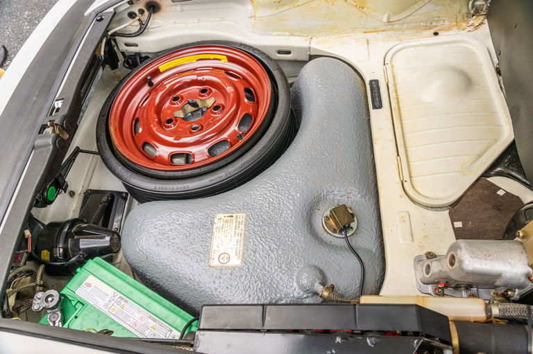Porsche 911 Carrera 3.2 (US)