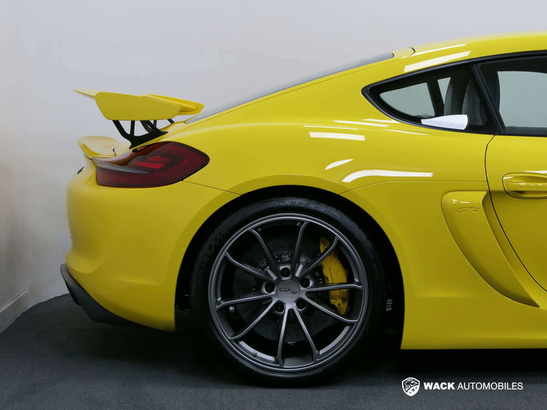 Porsche 981 Cayman GT4