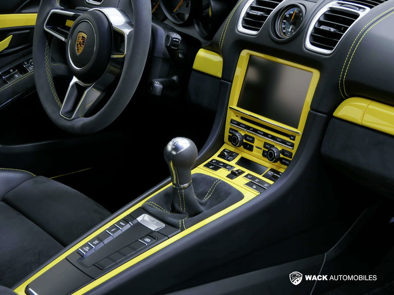 Porsche 981 Cayman GT4