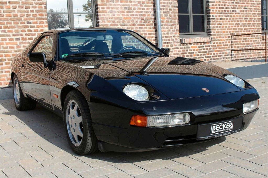 Porsche 928 S4
