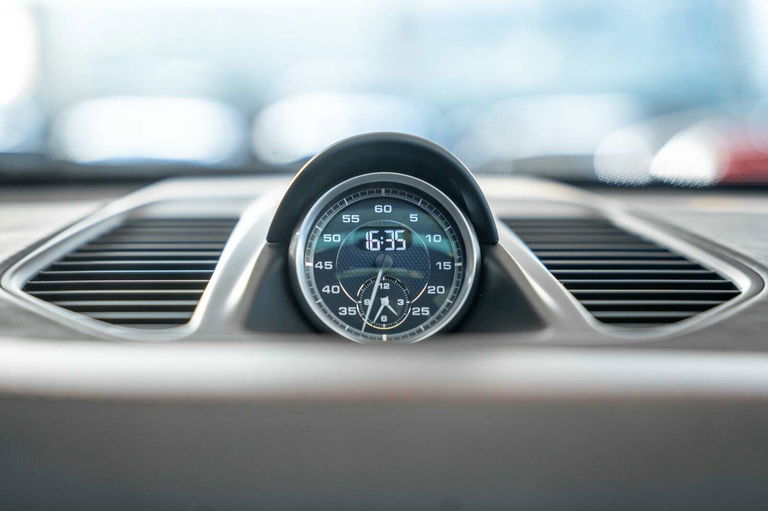 Porsche 991 Carrera GTS