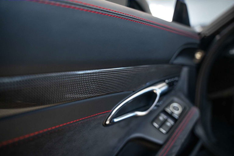 Porsche 991 Carrera GTS