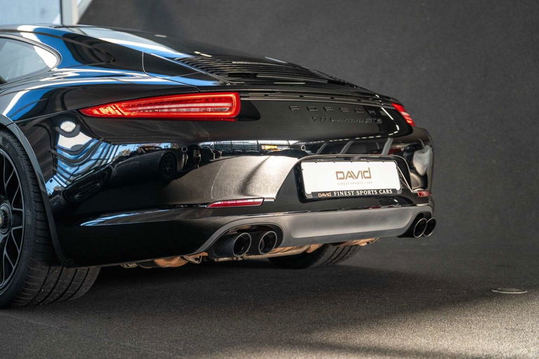 Porsche 991 Carrera GTS