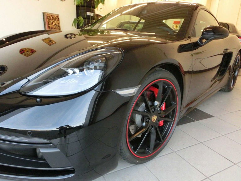 Porsche 718 Cayman GTS