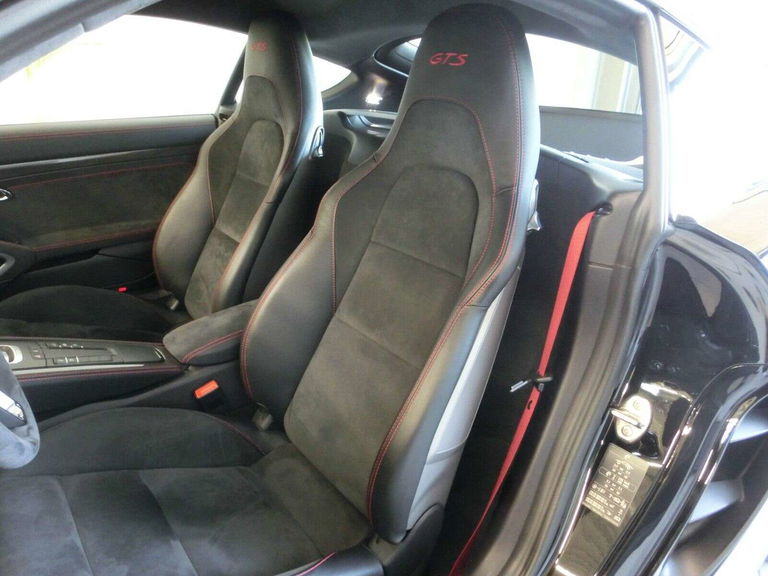 Porsche 718 Cayman GTS