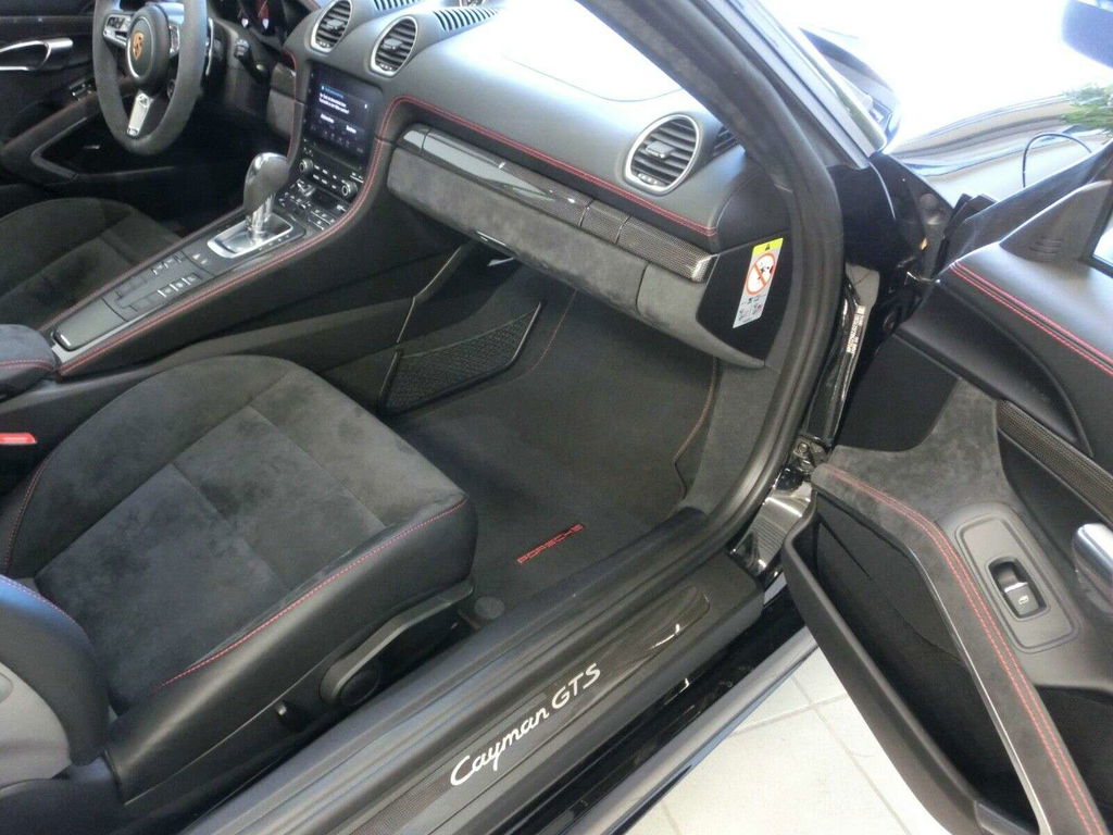 Porsche 718 Cayman GTS