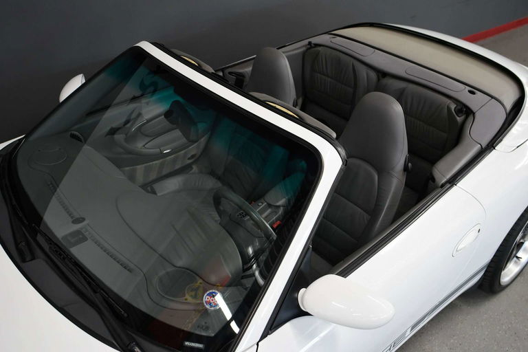 Porsche 996 Carrera 4