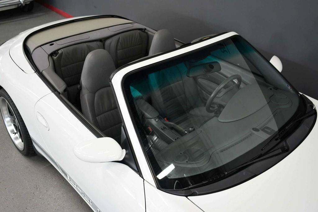 Porsche 996 Carrera 4