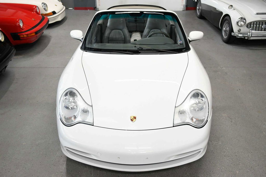 Porsche 996 Carrera 4