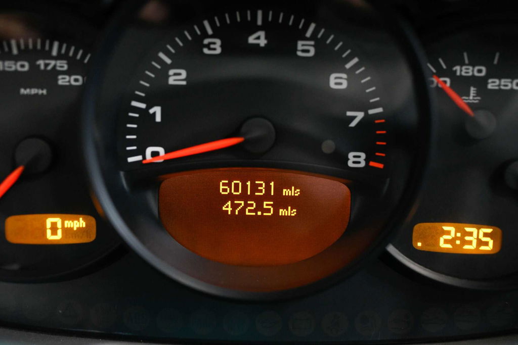 Porsche 996 Carrera 4