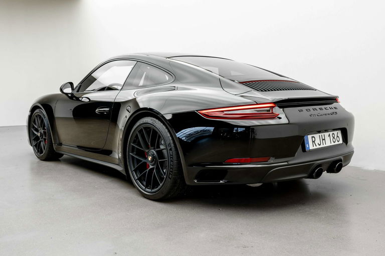 Porsche 991.2 Carrera GTS