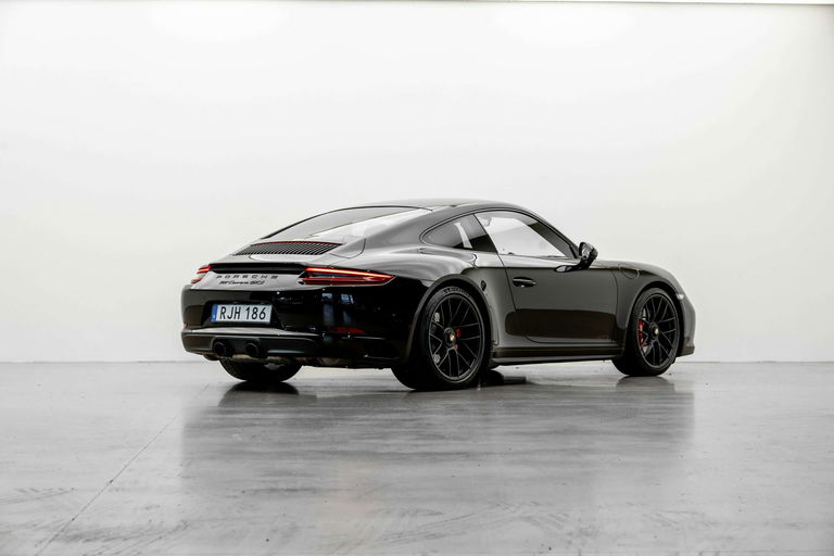 Porsche 991.2 Carrera GTS