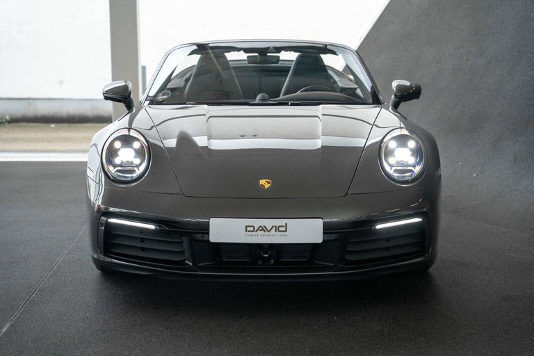 Porsche 992 Carrera 4S