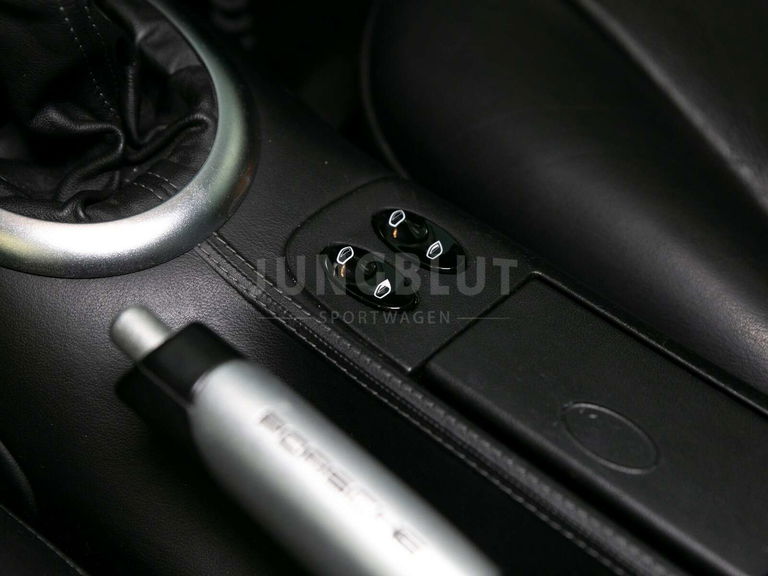 Porsche 996 Carrera 4