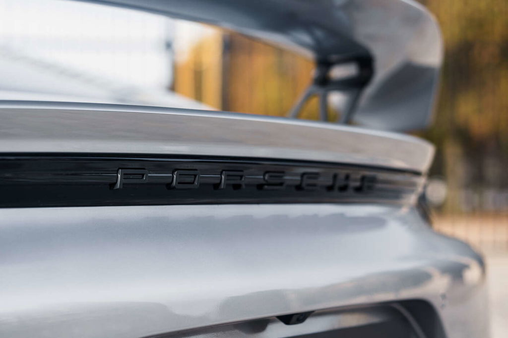 Porsche 718 Cayman GT4